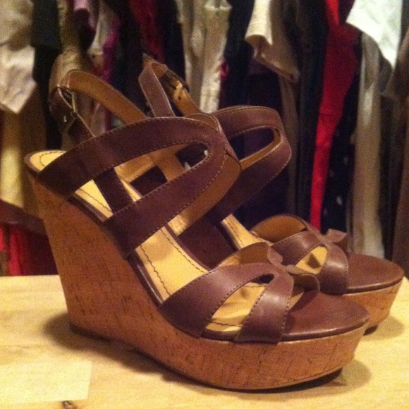 Nine West size 7 cork platform brown wedge sandals