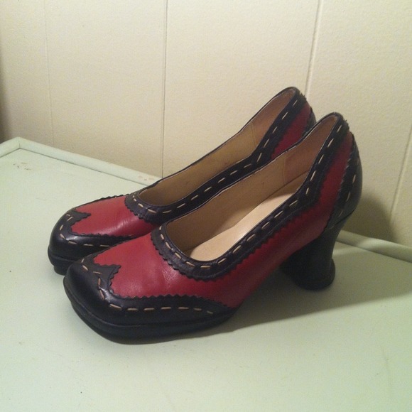 Size 7 John Fluevog shoes.