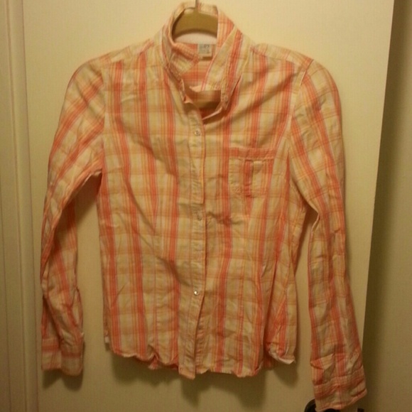 Bundles welcome!! Medium so shirt. Never worn!