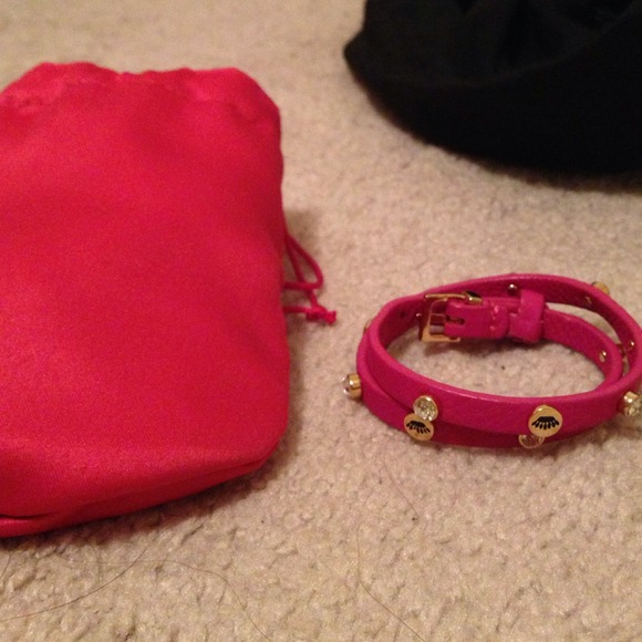 Juicy Couture Pink Leather Bracelet - Picture 4 of 4