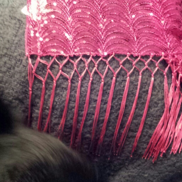 Sequinned fringed scarf - Picture 1 of 3