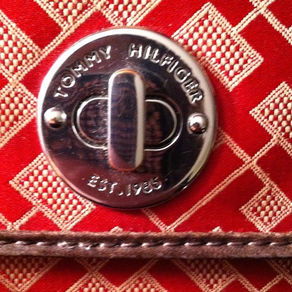 🎉Tommy Hilfigure Wallet🎉😍 - Picture 2 of 4