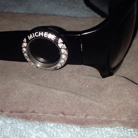 Michelle Sunglasses with diamond embellishment