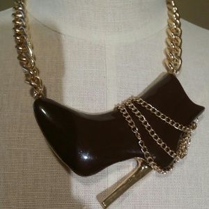 Fashion statement necklace