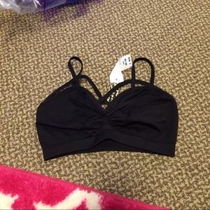 🎈SOLD🎈LF bralette in black!