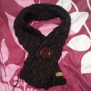 Black knitted fossil Scarf