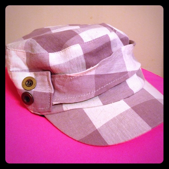 Checkered white & purple hat