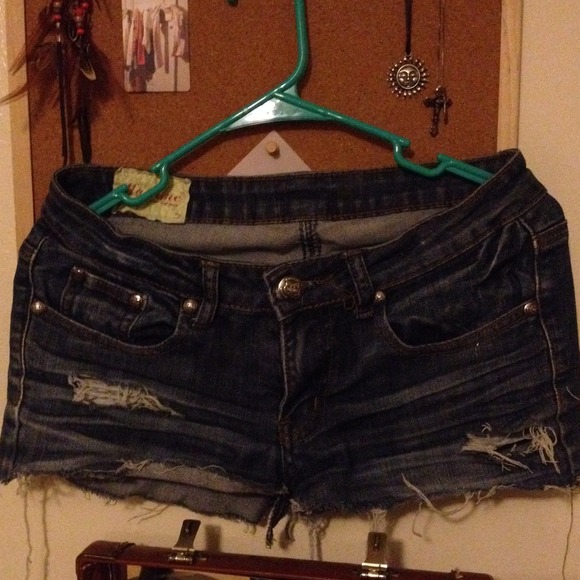 Cut "machine" blue jeans