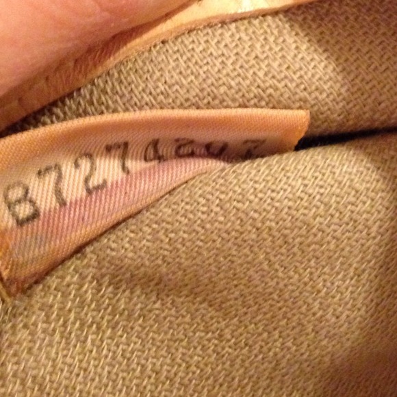 Dooney & Bourke NWOT Wrislet - Picture 4 of 4