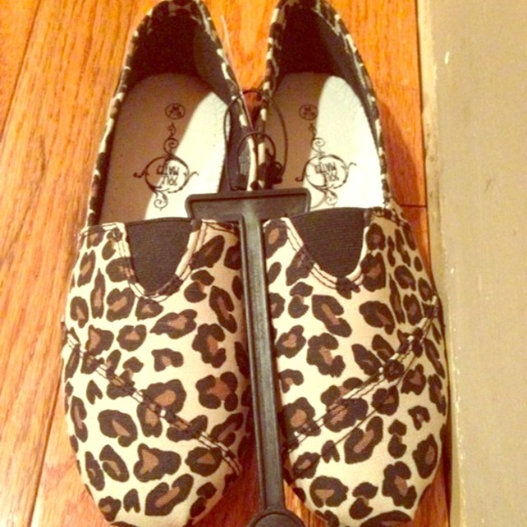 ❌❌❌❌ON HOLD❌❌❌❌Cheetah flats