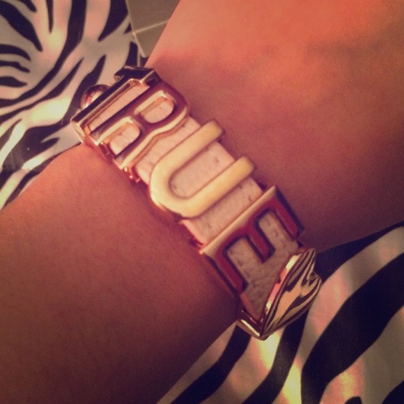 BCBG TRUE PINKISH BEIGE BRACELET