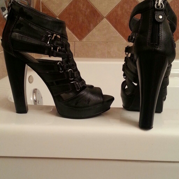 Black leather sandals