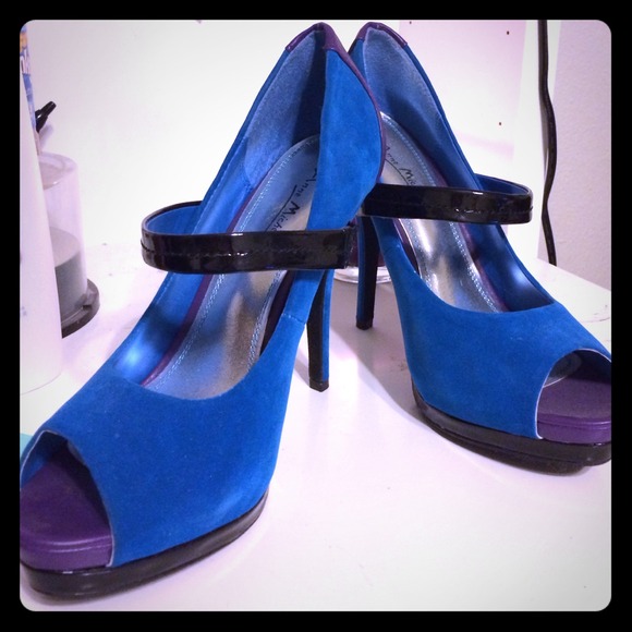 Reduced!! Blue and purple peep toe pumps! Size 8.5