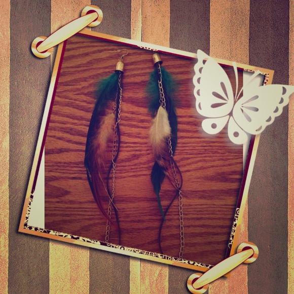 🌸Feather earrings! 🌸