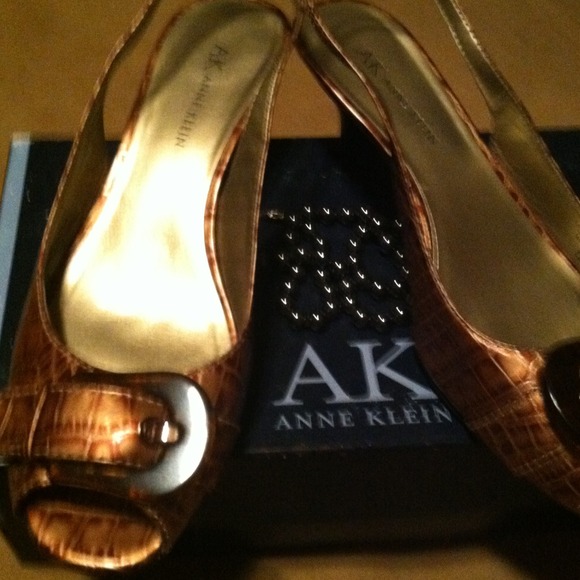 SOLD - Anne Klein sling back
