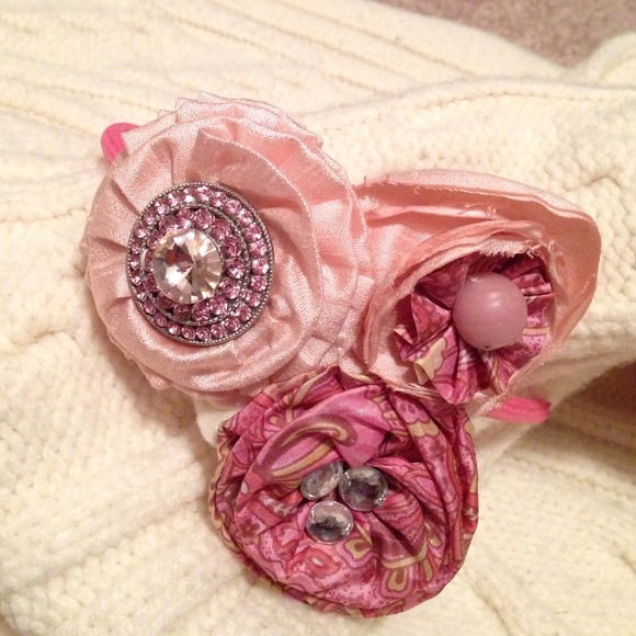 Headband flowers and jewels of pink