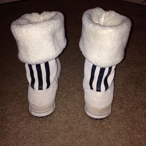 💥All Bundles 10% off!💥 Adidas snow boots