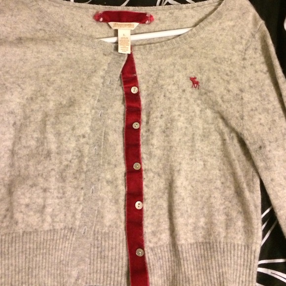 Abercrombie super soft gray cardigan!