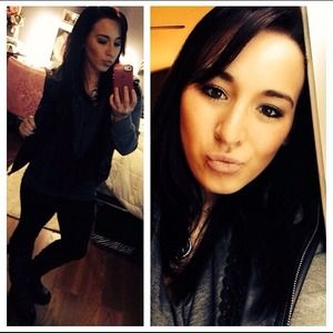 MEET YOUR SELLER/BUYER🎀