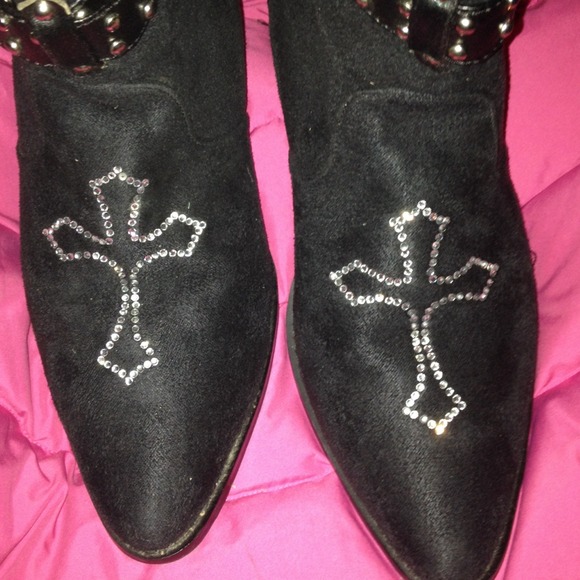 STUDS, SUED, AND SPIKES! 💋🔥💋 SALE!!! - Picture 2 of 2