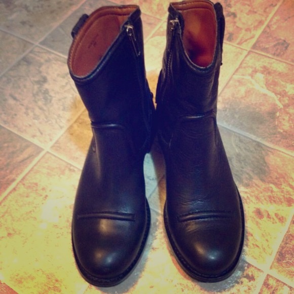 ❤️reserved❤️Juicy Couture Black Ankle Boots