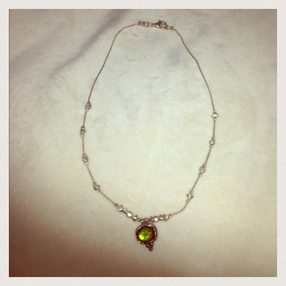 Silpada sterling silver green pendant necklace