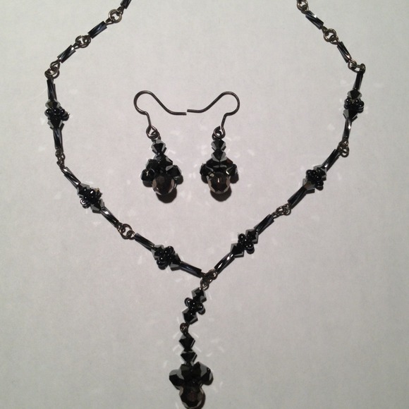 earrings and necklace set