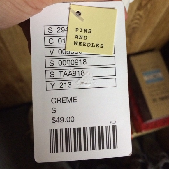 Dressy creme top - Picture 2 of 2