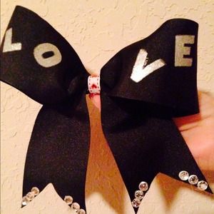 Valintines day bow