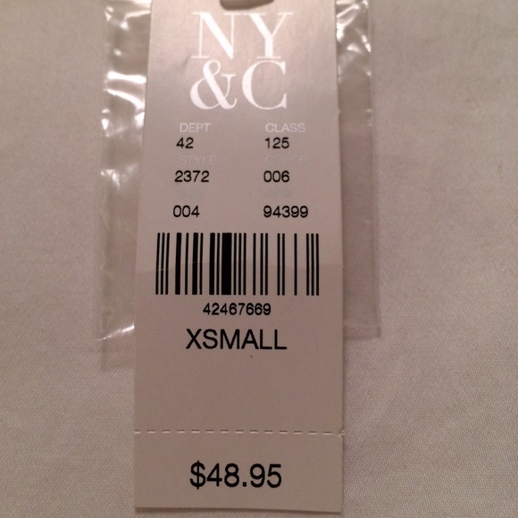 New with tags NY & Co lace print peplum top xs - Picture 3 of 4