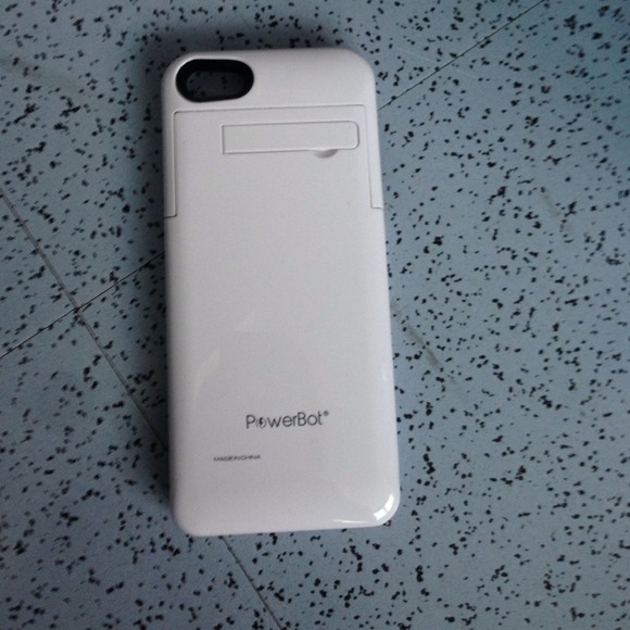 charging iphone 5 case