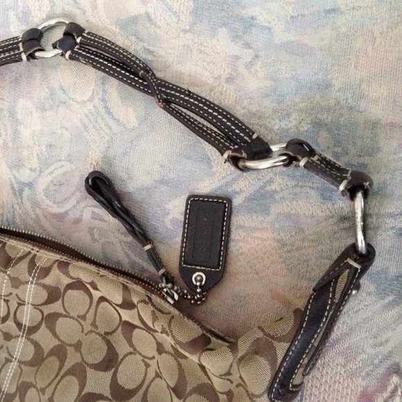 Like NEW Traditional brown Coach "C" hobo bag