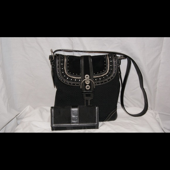Coach purse and wallet
