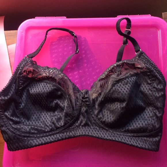 *Sold in Bundle for @kittycafe* Hotmilk bra