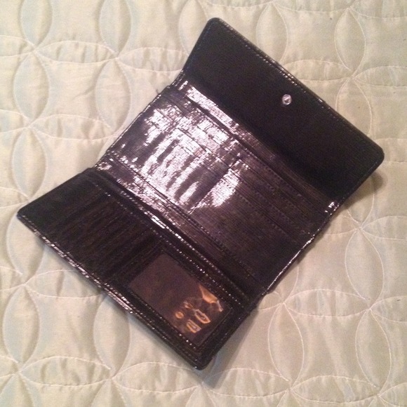 Kenneth Cole wallet - Picture 3 of 4