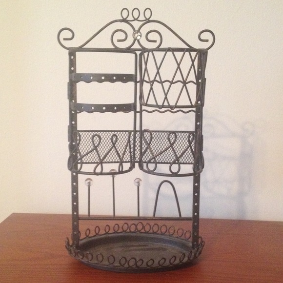 Metal Jewelry Stand