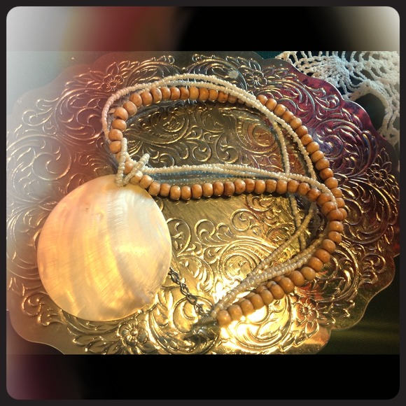 Necklace - Picture 1 of 2