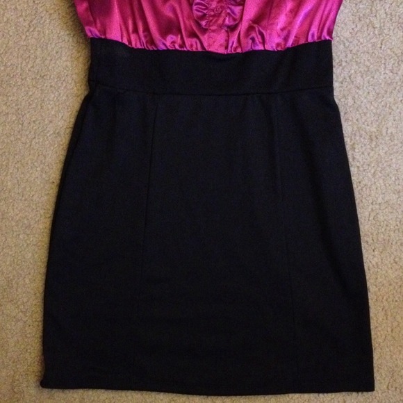 SOLD-🎉 HP- Adorable Work Dress! - Picture 3 of 3