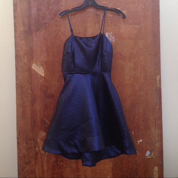 Bloomingdales Aqua collection dress - Picture 3 of 3