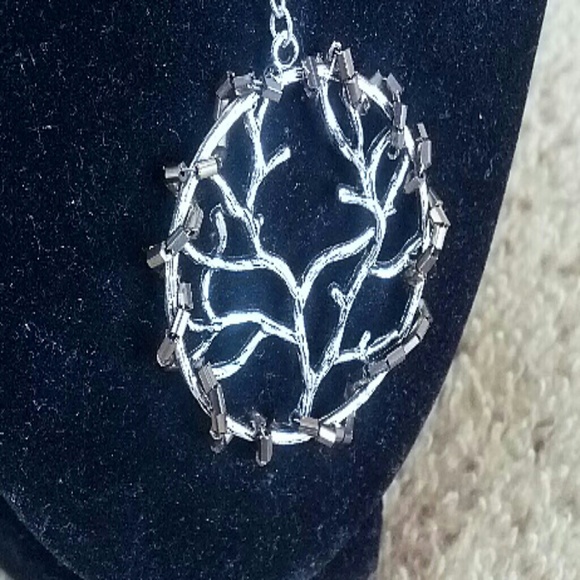 Necklace - Picture 2 of 2