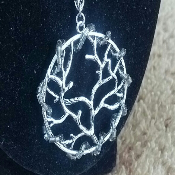 Necklace - Picture 2 of 2