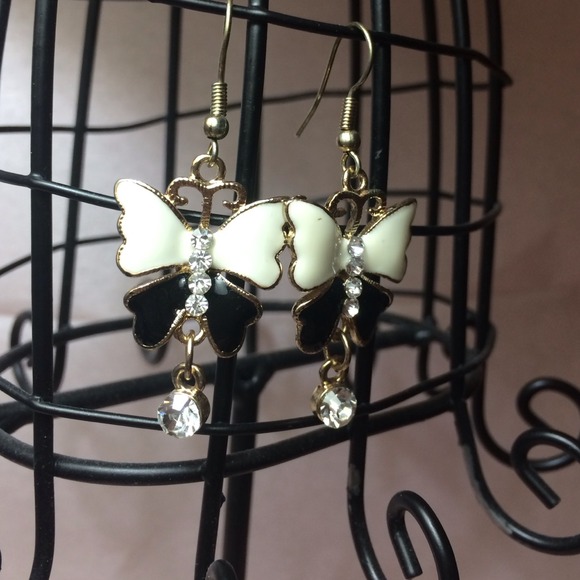 Butterfly earrings - Picture 2 of 2