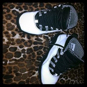 Boys retro 10  size 12c