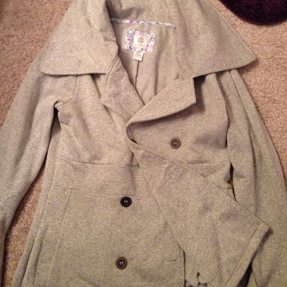 Jacket - Picture 2 of 3