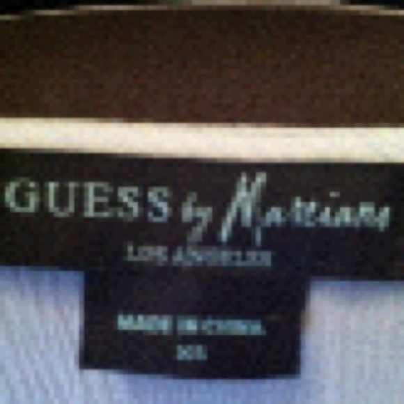 GUESS - Picture 2 of 2