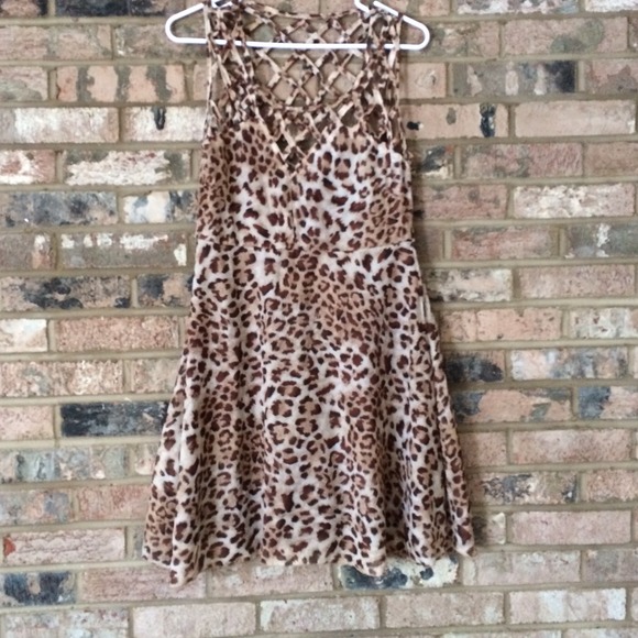 ❌ BUNDLED❌ Caged leopard print dress - Picture 3 of 4