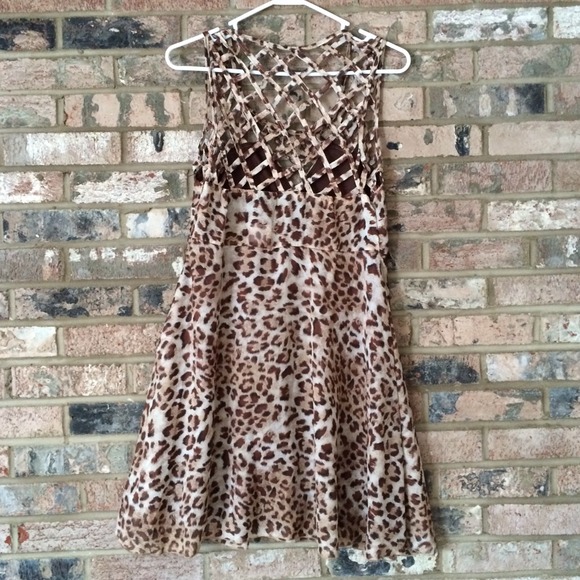 ❌ BUNDLED❌ Caged leopard print dress - Picture 4 of 4