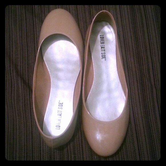 Nude Flats