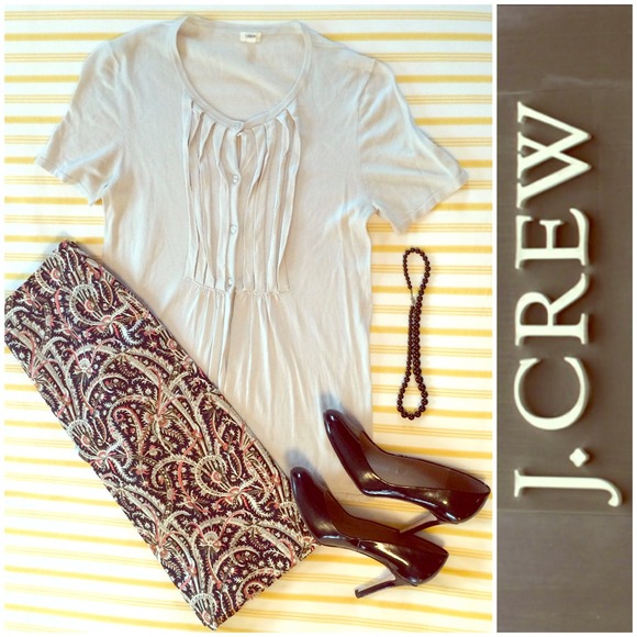 ✂️💸J. Crew light grey pleated button top cardigan - Picture 7 of 8