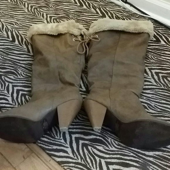 Boots - Picture 2 of 2